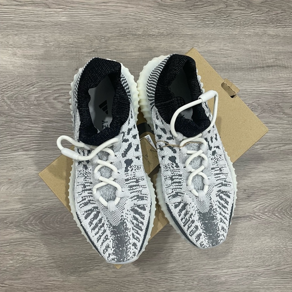 Yeezy size 6